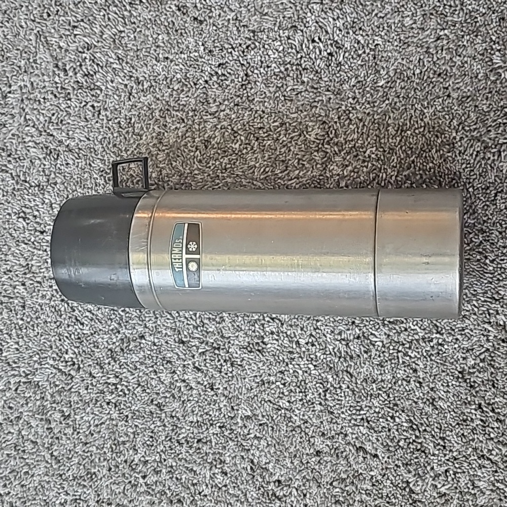 Vintage Thermos Vacuum Bottle Quart Size 2464s Black Cap Stainless Steel.
